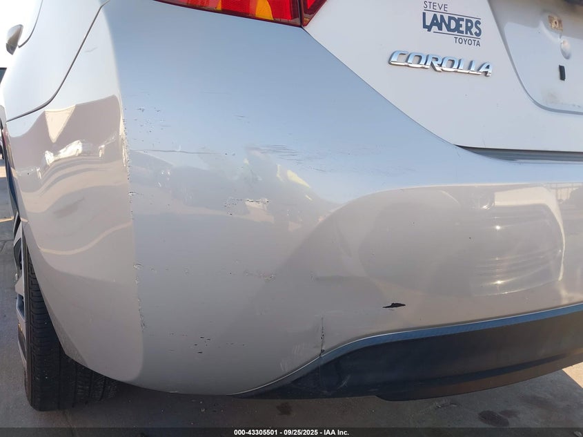 2017 Toyota Corolla Le VIN: 5YFBURHE5HP724608 Lot: 43305501