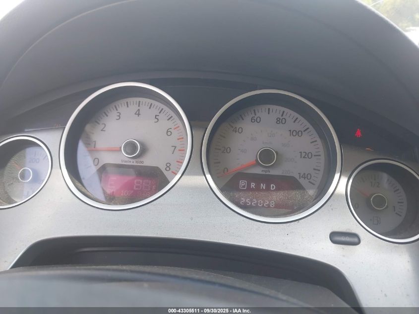 2012 Volkswagen Routan Se VIN: 2C4RVABGXCR240322 Lot: 43305511