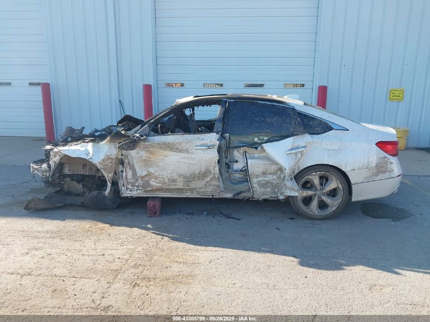 2019 Honda Accord Touring 2.0T VIN: 1HGCV2F94KA801528 Lot: 43305799