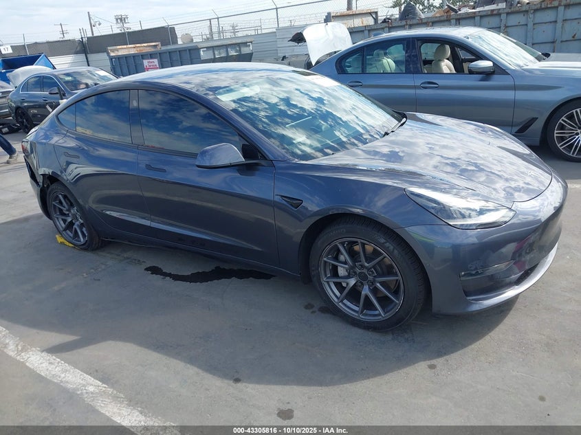 TESLA MODEL 3 LONG RANGE DUAL MOTOR ALL-WHEEL DRIVE