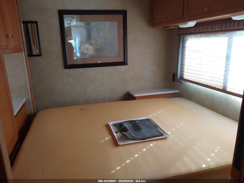 2007 Ford F550 Super Duty Stripped Chass VIN: 1F6NF53Y770A05387 Lot: 43305891