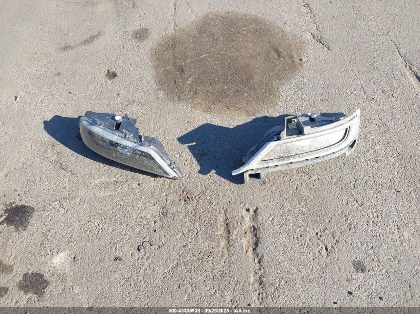 2016 Chrysler 300C VIN: 2C3CCAEG2GH333942 Lot: 43305938