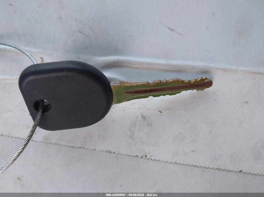 2004 Saturn Ion 2 VIN: 1G8AN12F54Z106212 Lot: 43305957