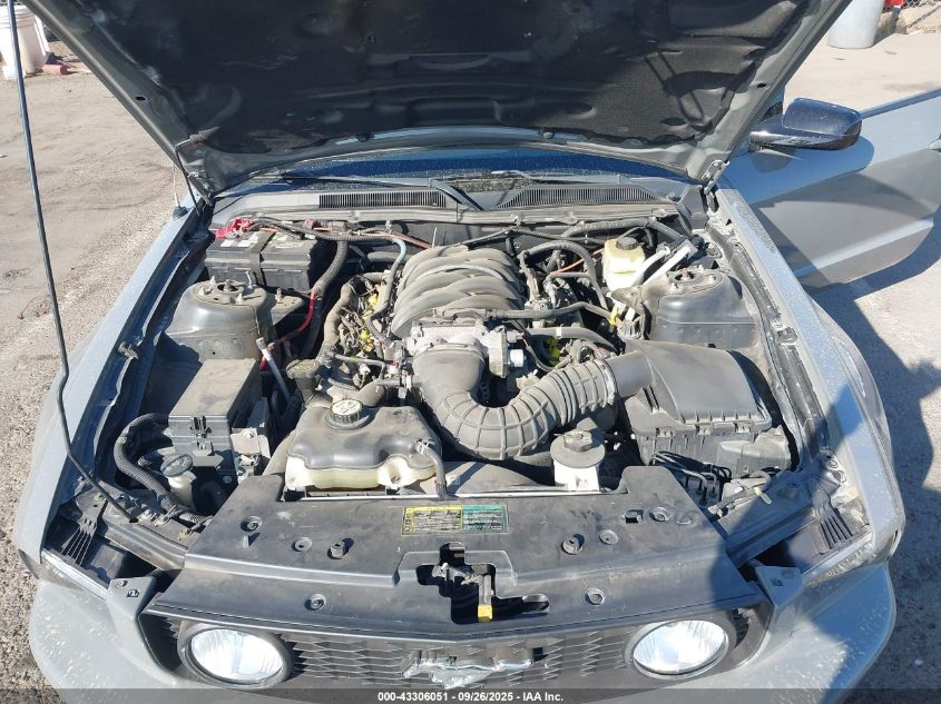 2005 Ford Mustang Gt Deluxe/Gt Premium VIN: 1ZVFT82H355147195 Lot: 43306051