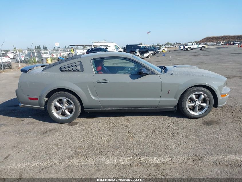 2005 Ford Mustang Gt Deluxe/Gt Premium VIN: 1ZVFT82H355147195 Lot: 43306051
