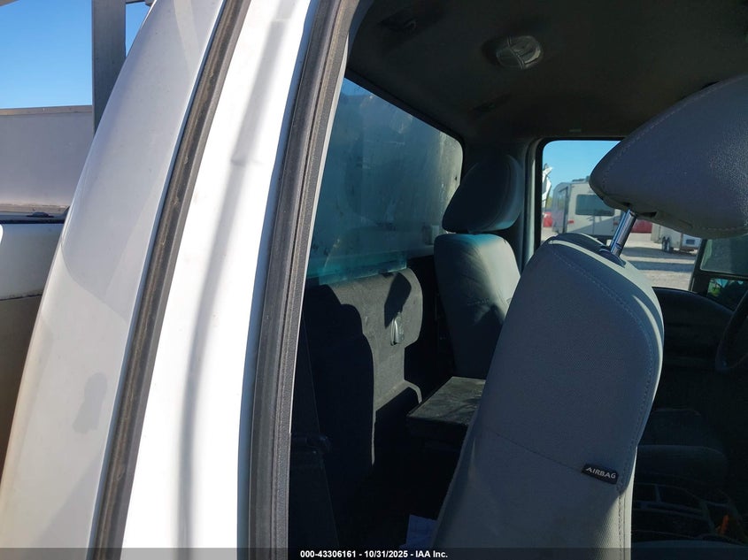 2015 Ford F-450 Chassis Xl VIN: 1FDUF4GYXFEA76237 Lot: 43306161