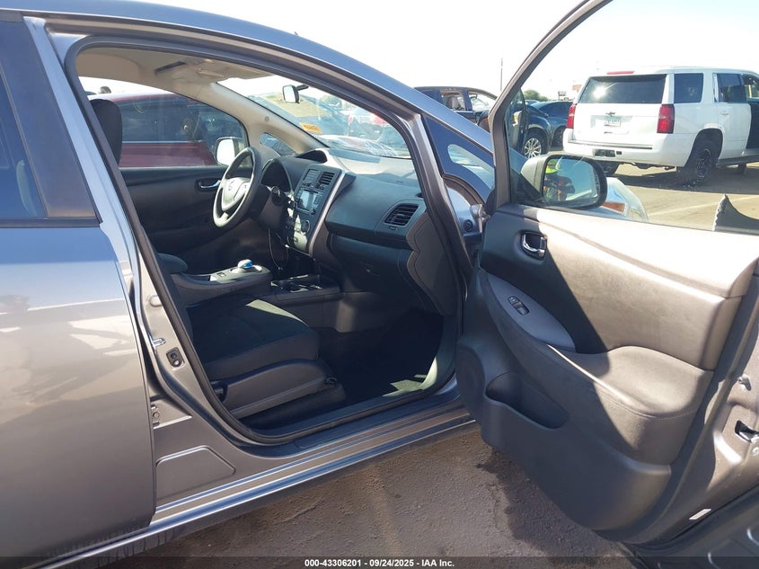 2016 NISSAN LEAF S - 1N4AZ0CP1GC302169