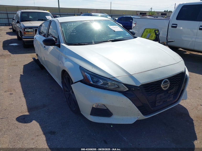 NISSAN ALTIMA 2.5 SR