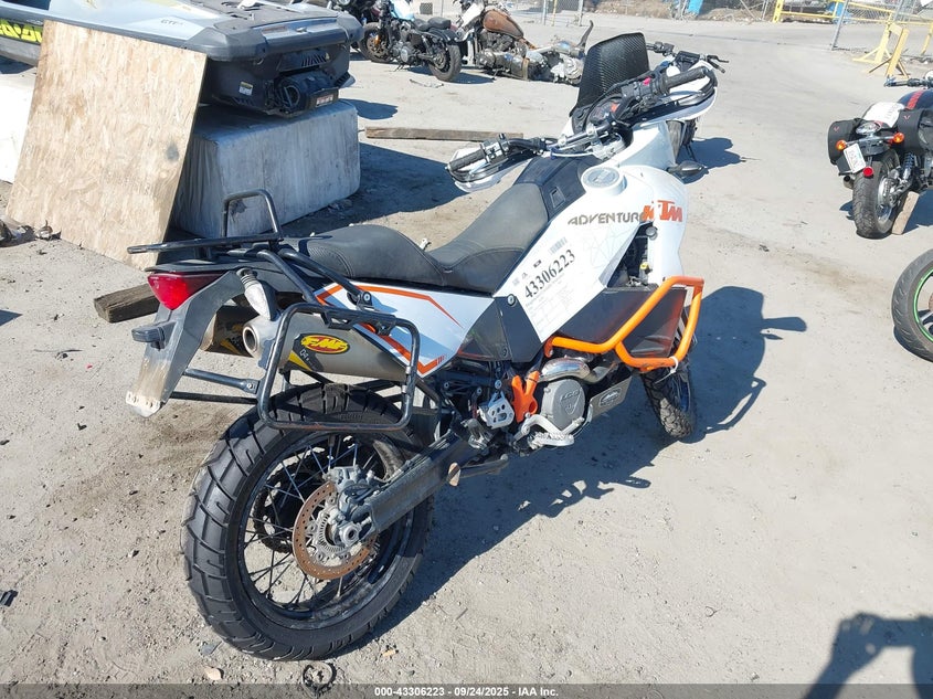 2010 KTM 990 ADVENTURE LC8 VBKVA7403AM970732