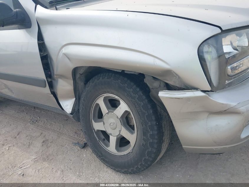 2005 Chevrolet Trailblazer Ls VIN: 1GNDT13S352222580 Lot: 43306256