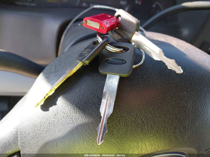 2004 Ford F-250 Lariat/Xl/Xlt VIN: 1FTNW21P74EB27154 Lot: 43306290