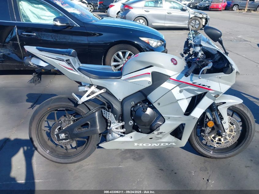 2025 Honda Cbr600 Rr VIN: JH2PC40H3SK200422 Lot: 43306311