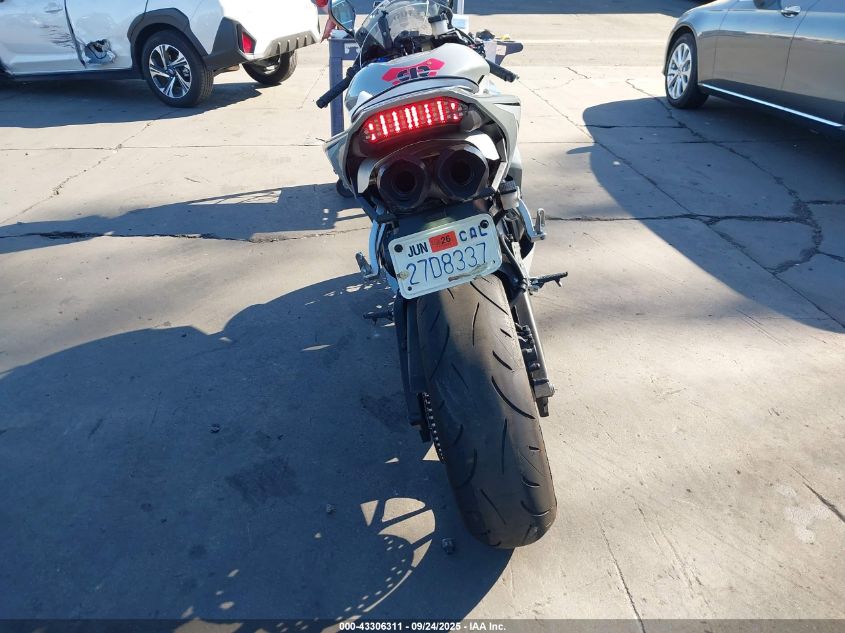 2025 Honda Cbr600 Rr VIN: JH2PC40H3SK200422 Lot: 43306311