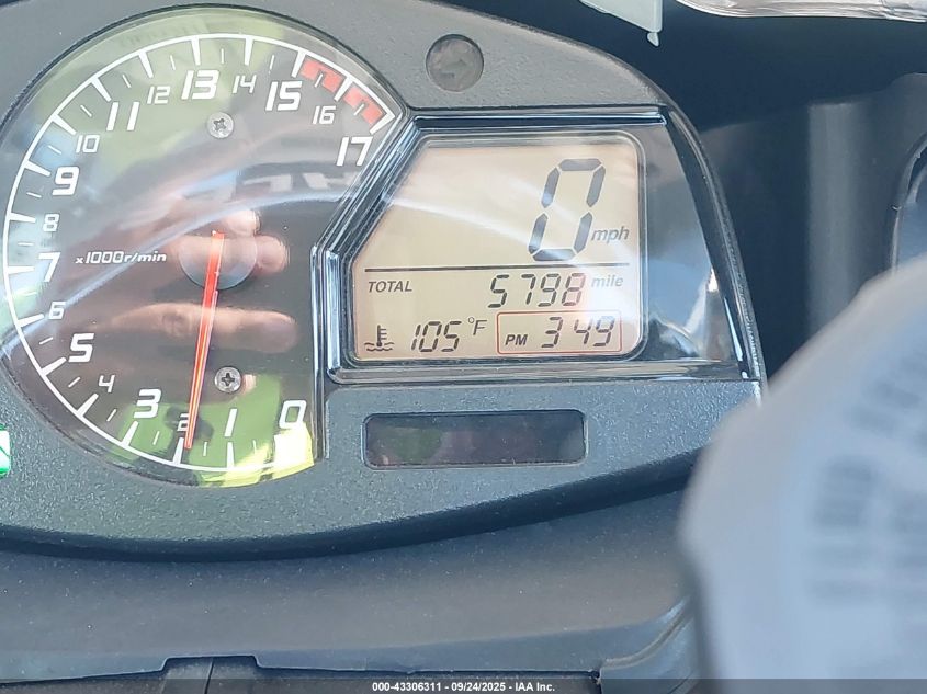 2025 Honda Cbr600 Rr VIN: JH2PC40H3SK200422 Lot: 43306311