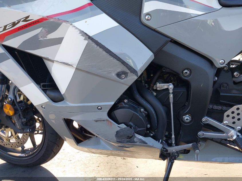 2025 Honda Cbr600 Rr VIN: JH2PC40H3SK200422 Lot: 43306311