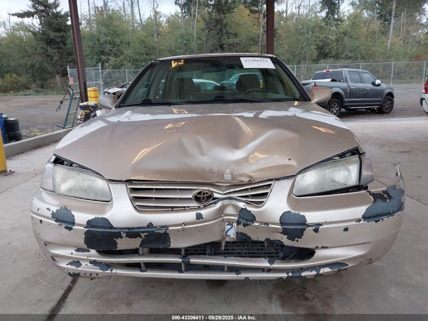 1999 Toyota Camry Le VIN: 4T1BG22K1XU890778 Lot: 43306411