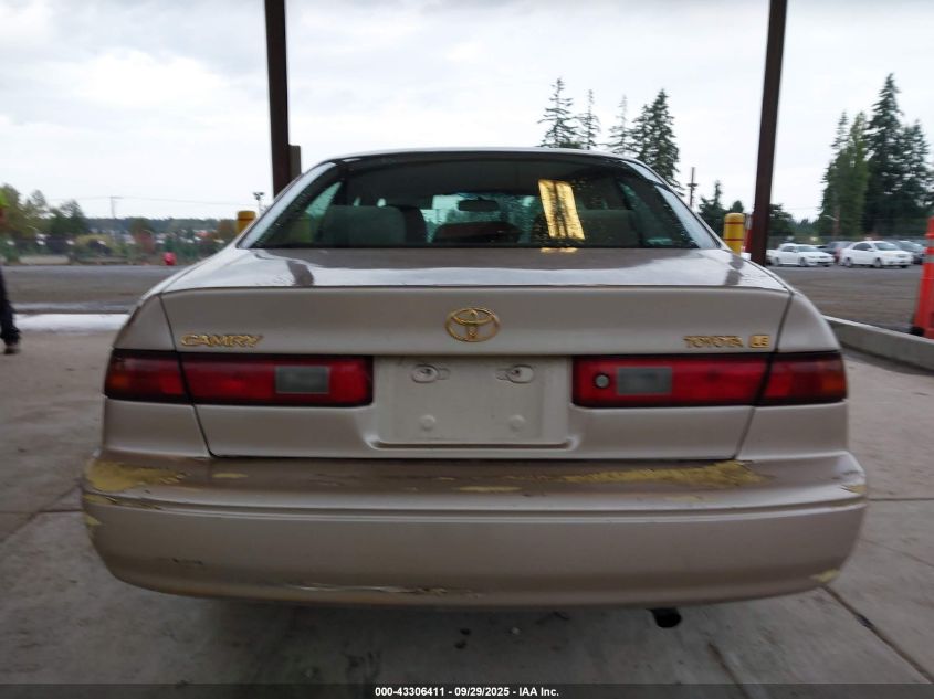 1999 Toyota Camry Le VIN: 4T1BG22K1XU890778 Lot: 43306411