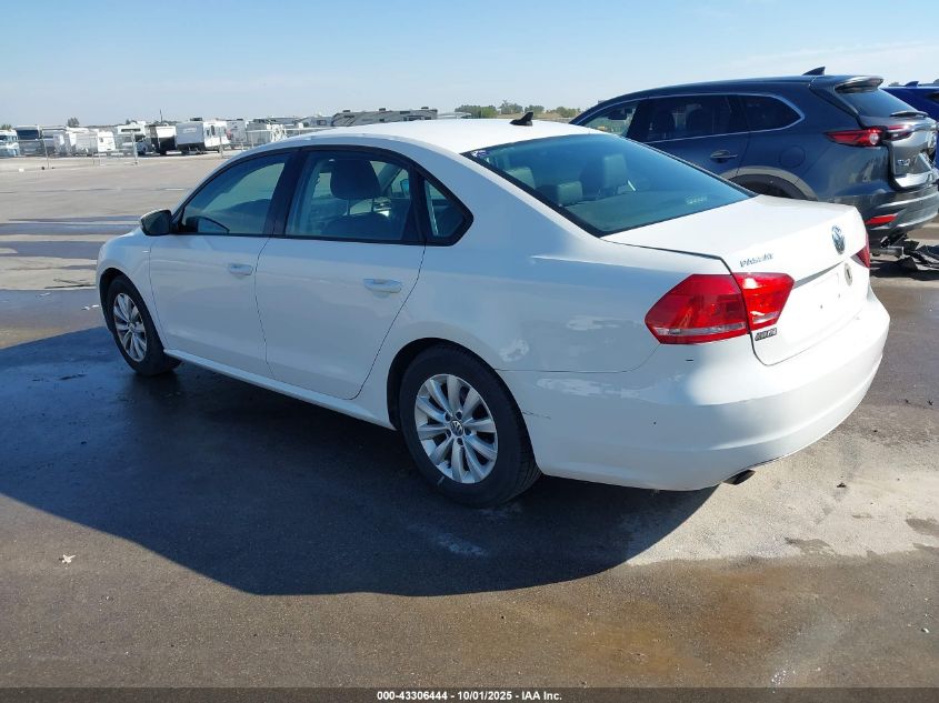 2015 Volkswagen Passat 1.8T Wolfsburg Edition white sedan gasoline 1VWAT7A37FC066000 photo #4