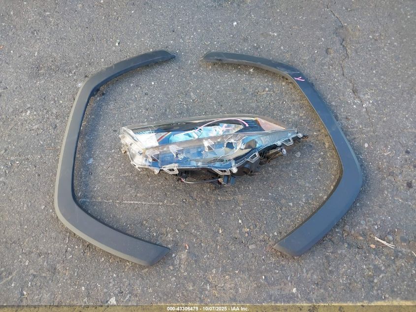 2019 Toyota Rav4 Le VIN: JTMG1RFVXKD014342 Lot: 43306479