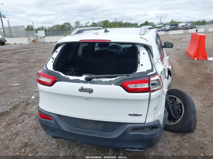 2016 Jeep Cherokee Latitude VIN: 1C4PJLCB8GW116158 Lot: 43306542