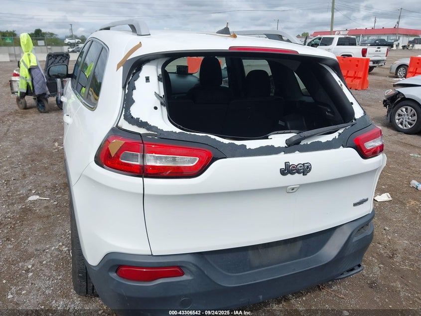 2016 Jeep Cherokee Latitude VIN: 1C4PJLCB8GW116158 Lot: 43306542