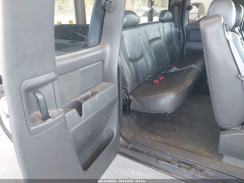 2005 Chevrolet Silverado 1500 Lt VIN: 2GCEC19T851358412 Lot: 43306552