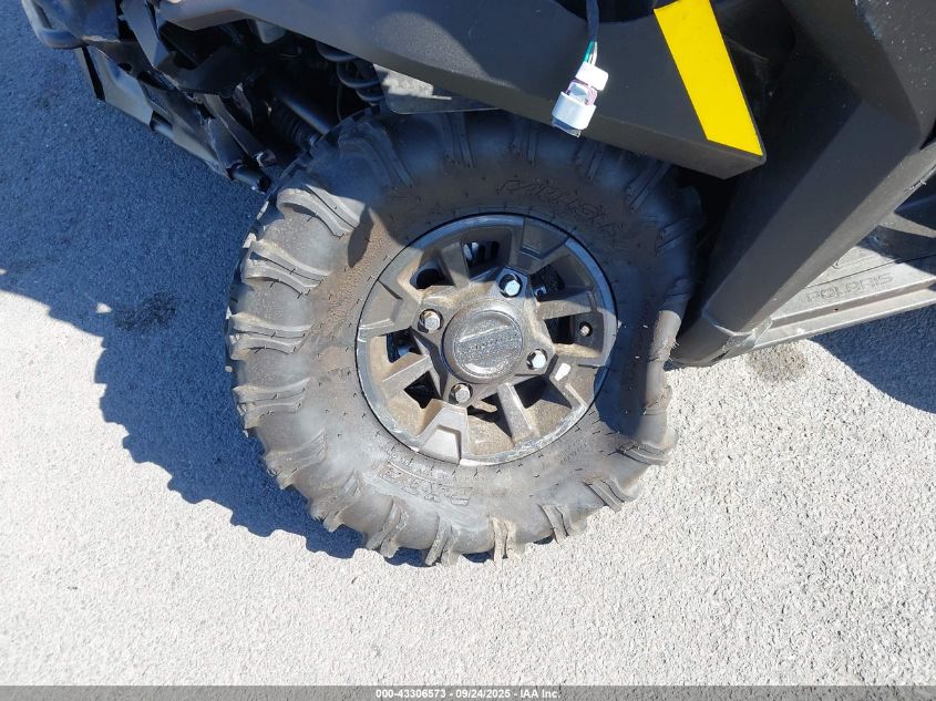 2024 Polaris Ranger Crew 1000 Premium VIN: 4XAT6E999R8463416 Lot: 43306573