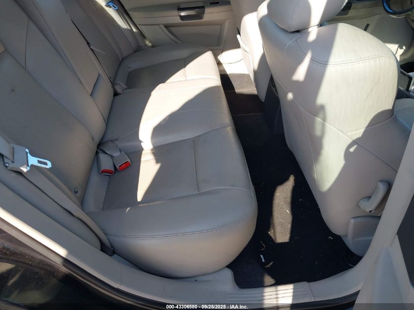 2006 Chrysler 300C VIN: 2C3LA63HX6H450200 Lot: 43306580