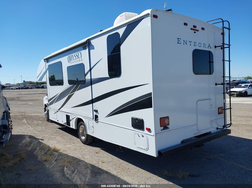 1FDXE4FN1SDD16184 2025 FORD ECONOLINE photo no. 3