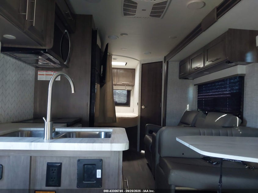 2025 Ford E-450 Cutaway VIN: 1FDXE4FN1SDD16184 Lot: 43306745