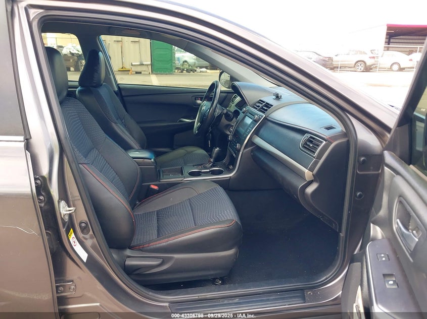 2015 TOYOTA CAMRY SE - 4T1BF1FK4FU068532