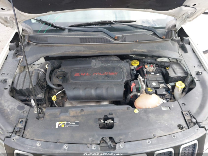 2018 Jeep Compass Latitude 4X4 VIN: 3C4NJDBB2JT136370 Lot: 43306853