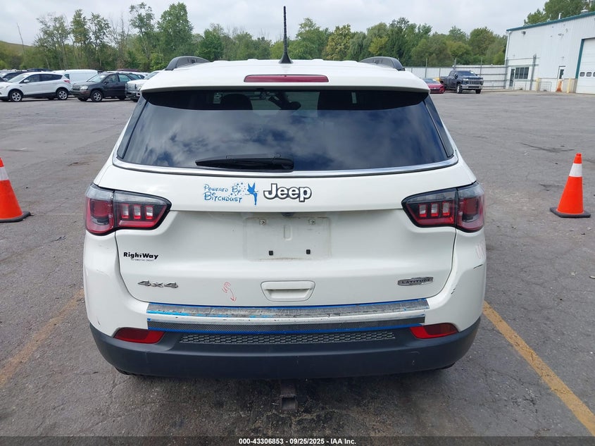 2018 Jeep Compass Latitude 4X4 VIN: 3C4NJDBB2JT136370 Lot: 43306853