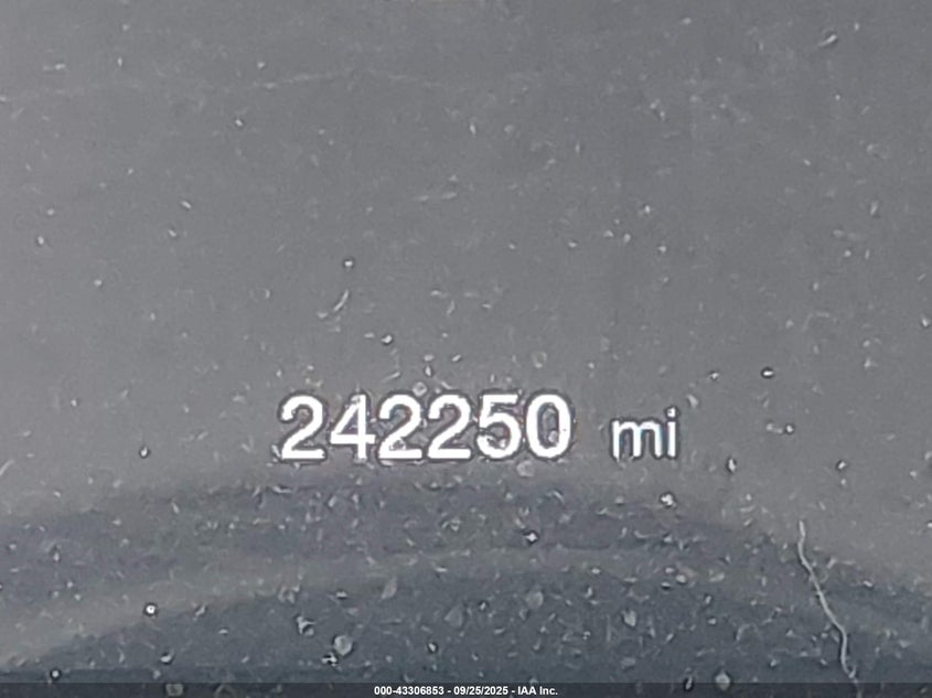 2018 Jeep Compass Latitude 4X4 VIN: 3C4NJDBB2JT136370 Lot: 43306853