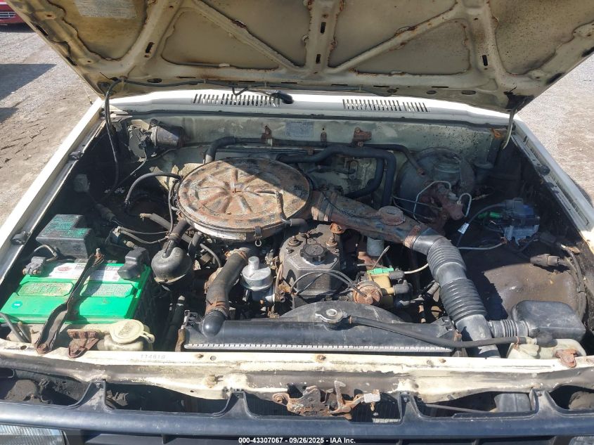 1986 Toyota Pickup 1/2 Ton Rn50 VIN: JT4RN50R1G0111879 Lot: 43307067