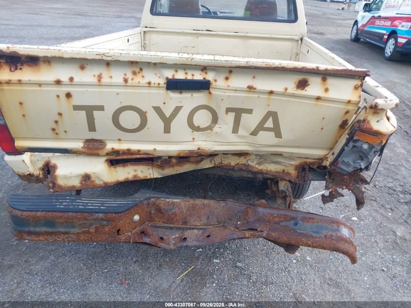 1986 Toyota Pickup 1/2 Ton Rn50 VIN: JT4RN50R1G0111879 Lot: 43307067