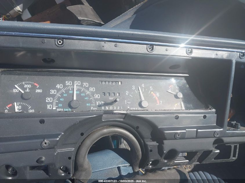 1993 Buick Park Avenue VIN: 1G4CW53L3P1642226 Lot: 43307123