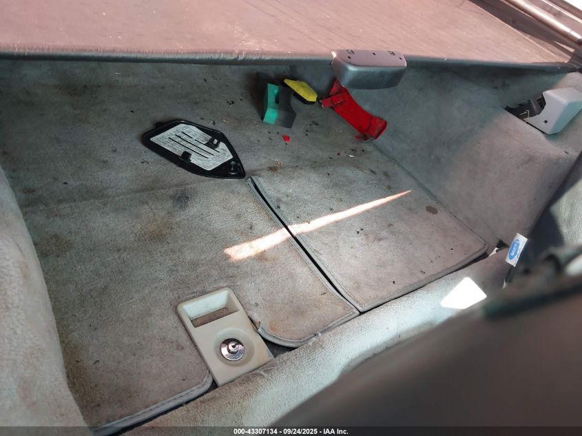 1996 Chevrolet Corvette VIN: 1G1YY22P8T5106021 Lot: 43307134