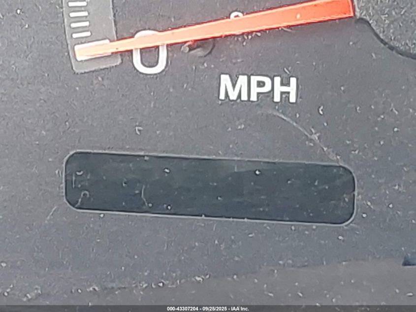 1999 Ford Expedition Eddie Bauer/Xlt VIN: 1FMPU18L4XLA61931 Lot: 43307204