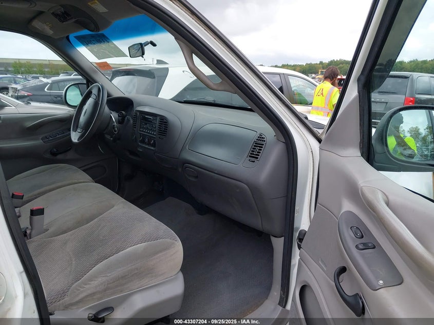 1FMPU18L4XLA61931 1999 FORD EXPEDITION photo no. 5