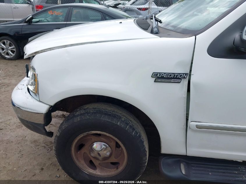 1999 Ford Expedition Eddie Bauer/Xlt VIN: 1FMPU18L4XLA61931 Lot: 43307204