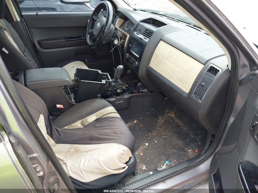 4F2CZ02ZX8KM00582 2008 MAZDA TRIBUTE photo no. 5