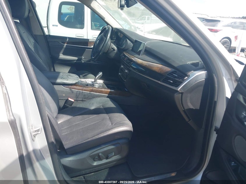 2016 BMW X5 XDRIVE35I - 5UXKR0C52G0U49727