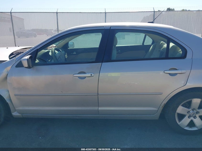 2007 Ford Fusion Se VIN: 3FAHP07Z57R230734 Lot: 43307303