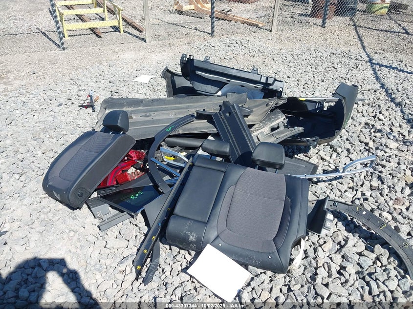 2021 KIA SELTOS S - KNDEUCAA3M7104076