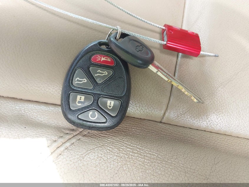 2013 CHEVROLET TAHOE LT - 1GNSCBE06DR357065