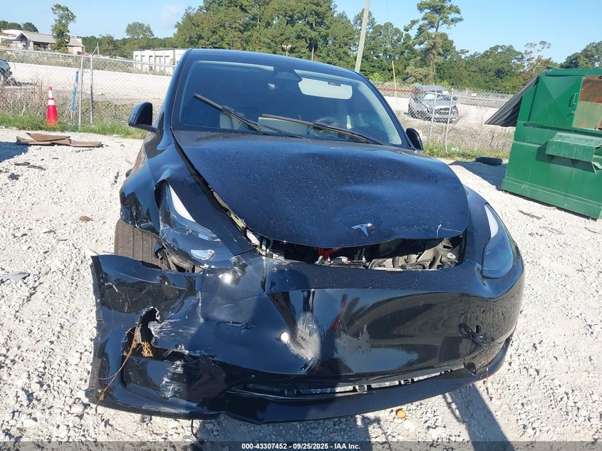 2023 Tesla Model Y Awd/Long Range Dual Motor All-Wheel Drive VIN: 7SAYGDEE1PA161365 Lot: 43307452