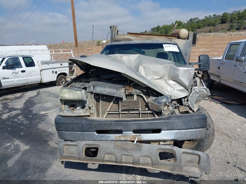 2005 Chevrolet Silverado 2500Hd Work Truck VIN: 1GCHC24U15E252823 Lot: 43307579
