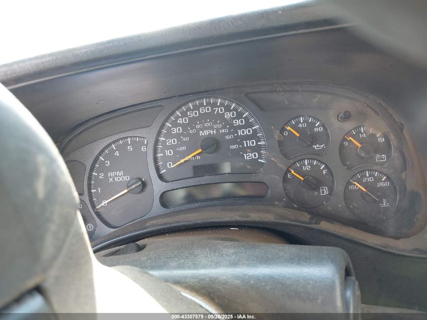 2005 Chevrolet Silverado 2500Hd Work Truck VIN: 1GCHC24U15E252823 Lot: 43307579