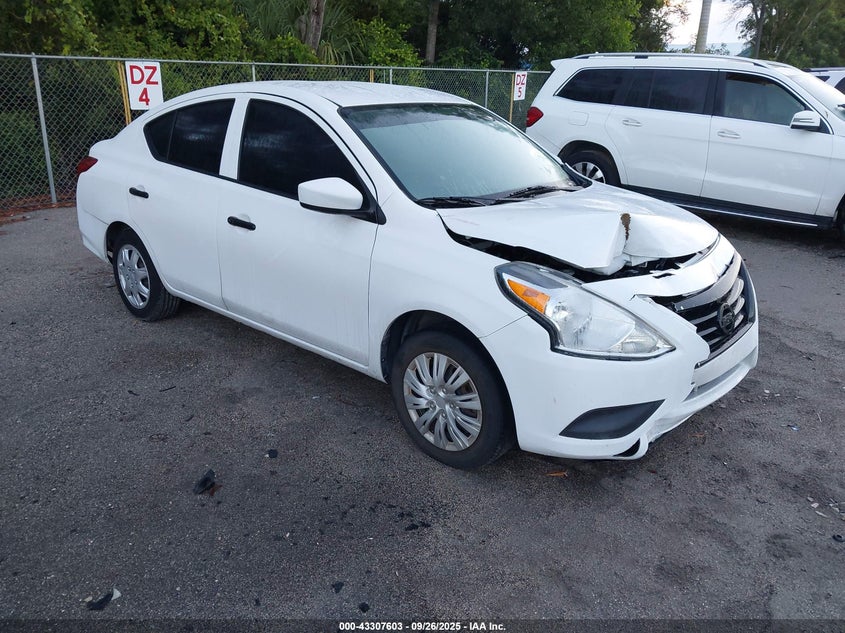 2017 NISSAN VERSA 1.6 S - 3N1CN7AP1HL879044